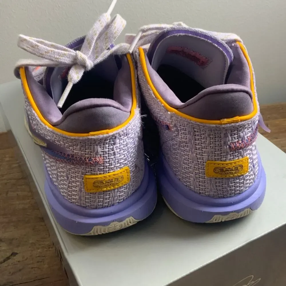 Nike Lebron XX Violet Frost/Metallic Gold Shoes size 5